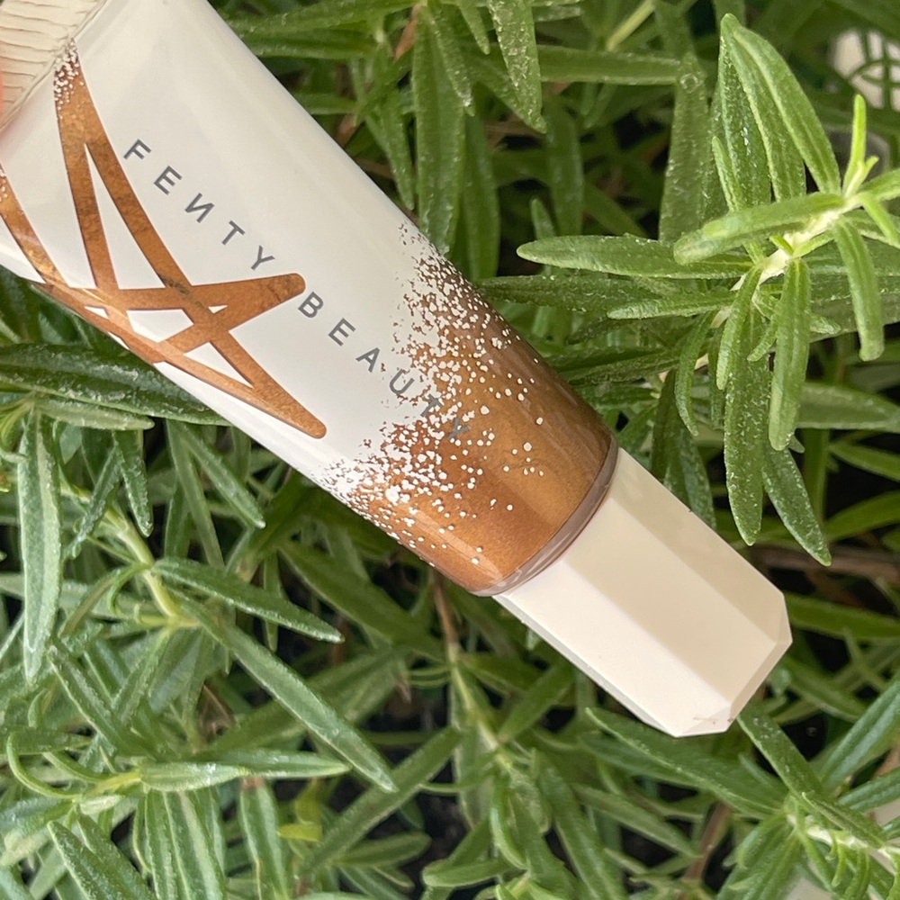 FENTY BEAUTY Killawatt Freestyle Highlighter In Butta Brownie - Picture 6 of 10